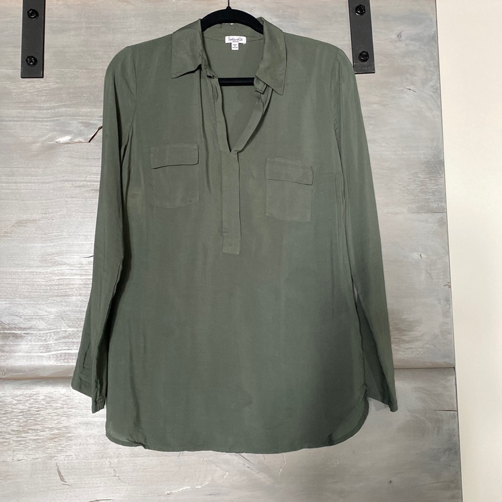 Splendid olive green button down shirt